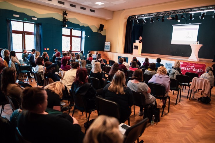 Konference „Digitální svět dětí a dospívajících – rizika, prevence a intervence“